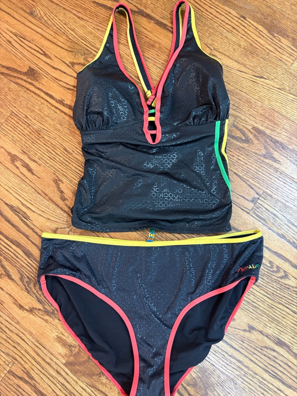 Coogi Tankini Swimsuit Womens Plus Size 2X Black Multi 2 Piece MSRP $158